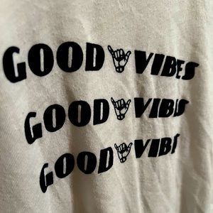 GOOD VIBES 😎 Cotton Crop Top - So cute!